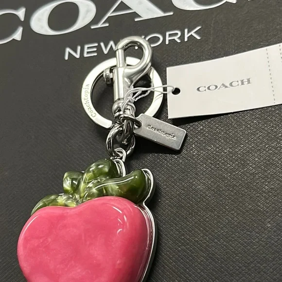 NWT Coachtopia Coach Strawberry Bag Charm Fruit 70% Recycled Resin FOB Keychain - Picture 12 of 15